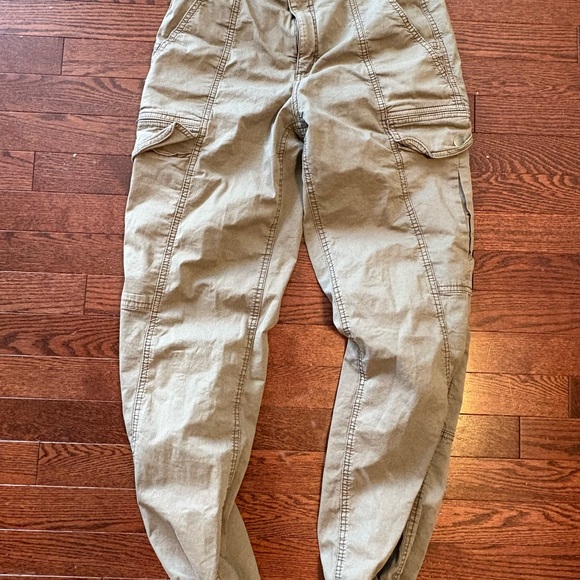 Garage Pants - 2/$25 EUC Garage Woman’s Jogger Cargo Pants
